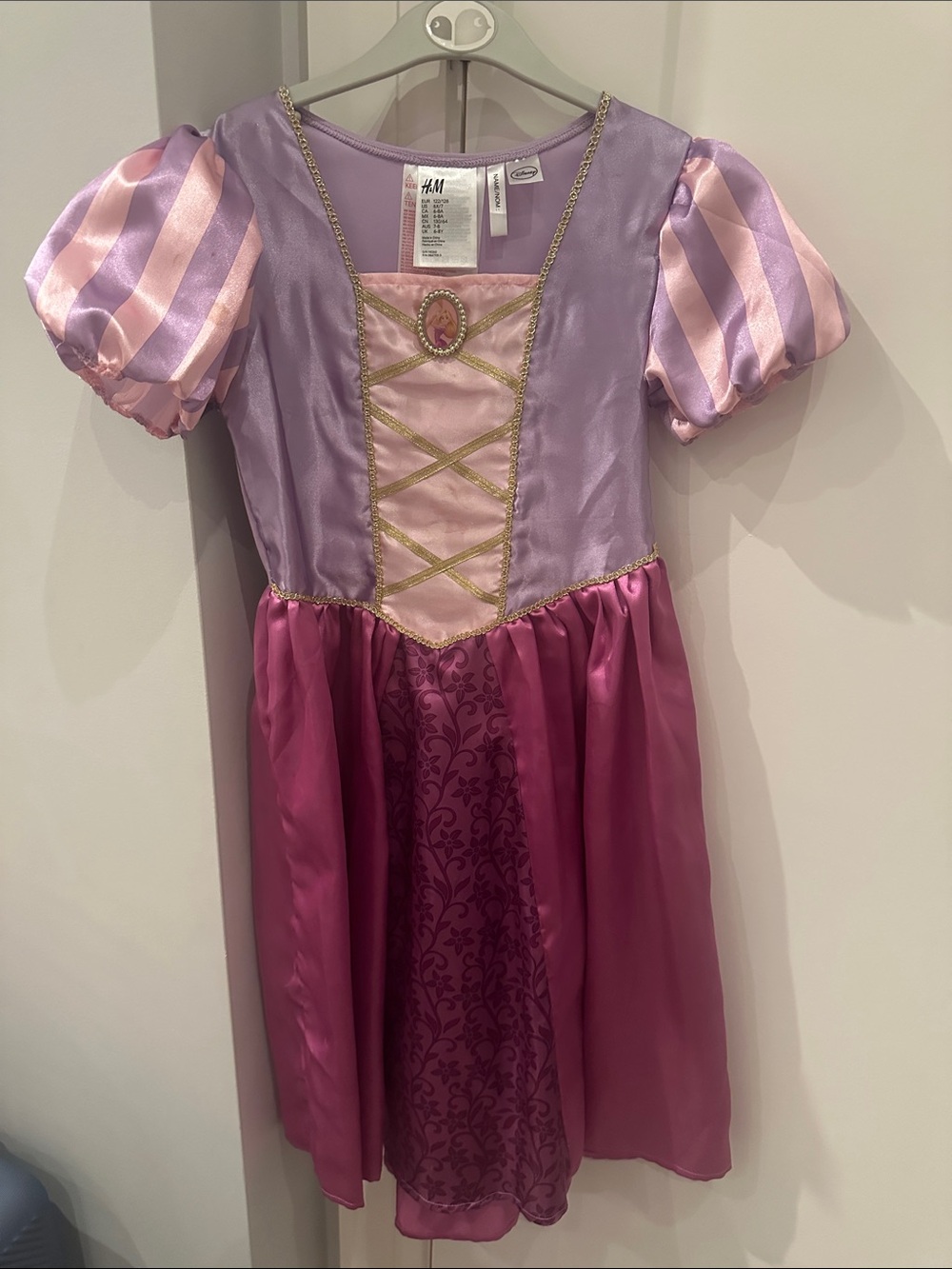 Disney Rapunzel Costume Size 6-8 yrs